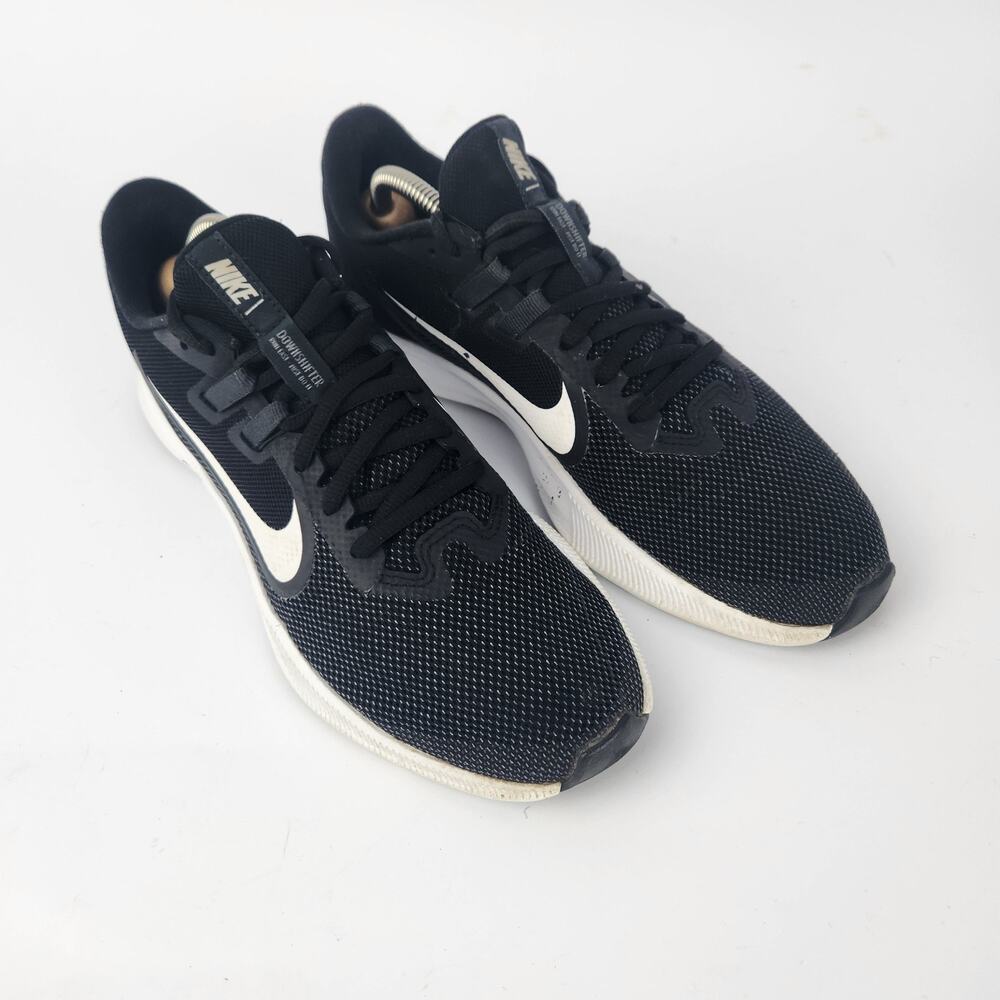 Nike Downshifter VL Sz 9.5 Black White Womens Lace Up Running Shoes AQ7486-001